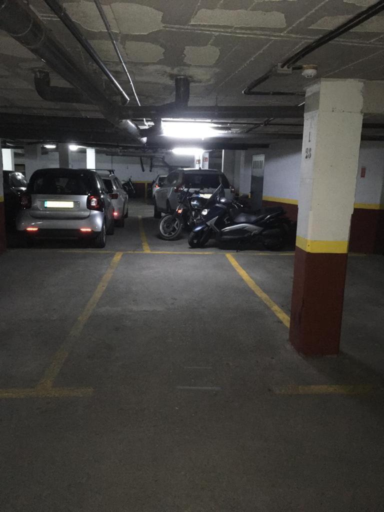 Conde Center Premium Suites, Free Parking Seville Exterior photo
