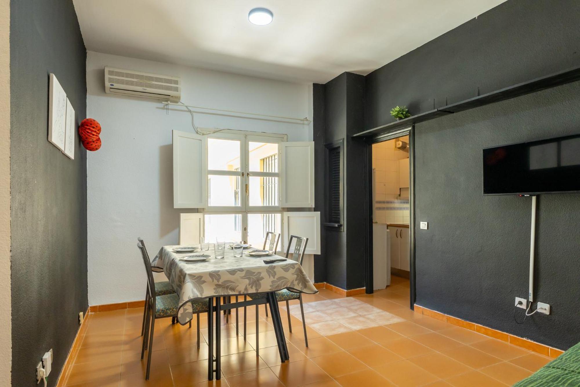 Conde Center Premium Suites, Free Parking Seville Exterior photo