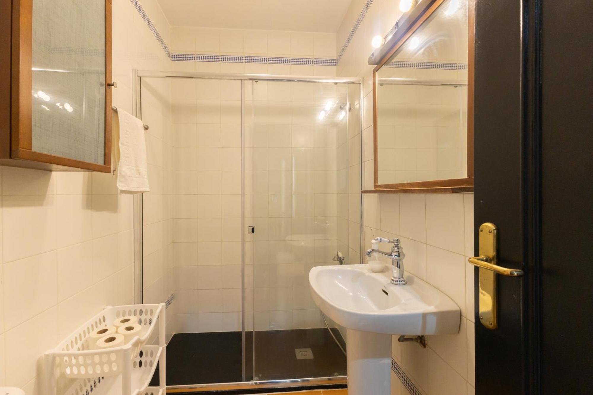 Conde Center Premium Suites, Free Parking Seville Exterior photo