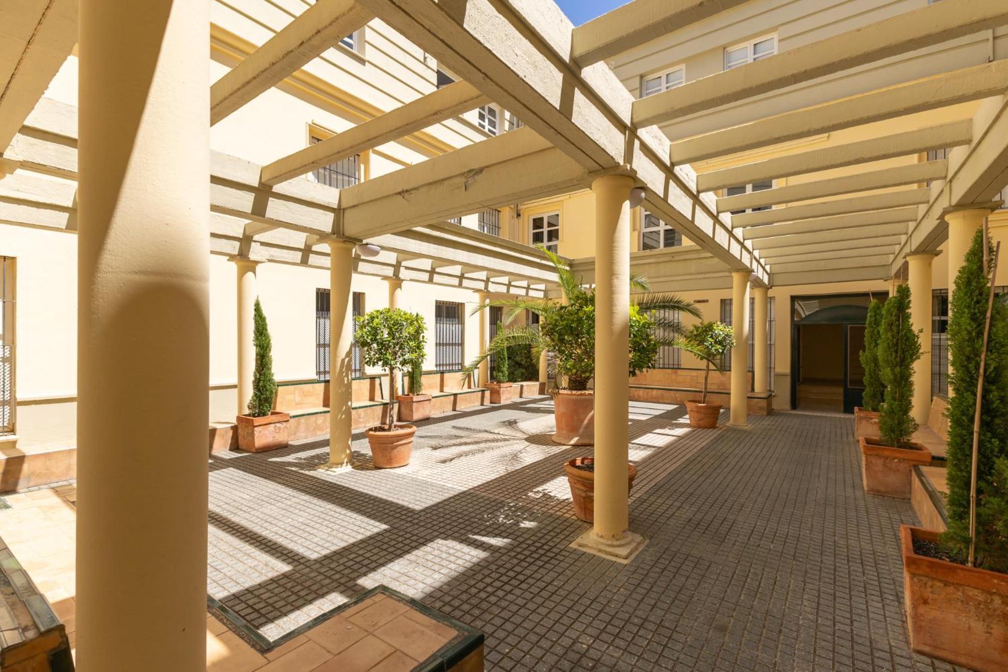 Conde Center Premium Suites, Free Parking Seville Exterior photo